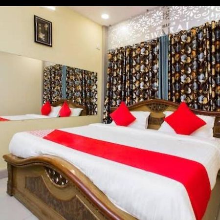 Hotel Swaraj Logde Panvel Eksteriør billede