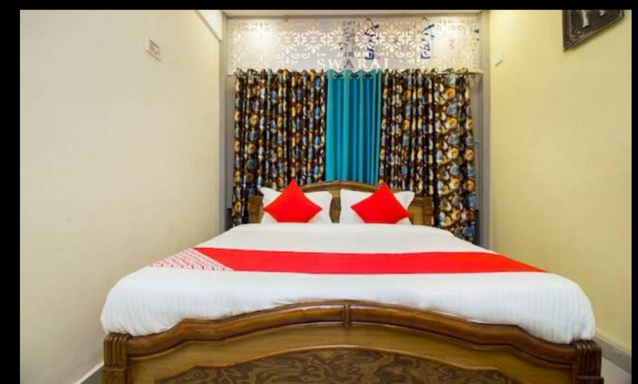 Hotel Swaraj Logde Panvel Eksteriør billede