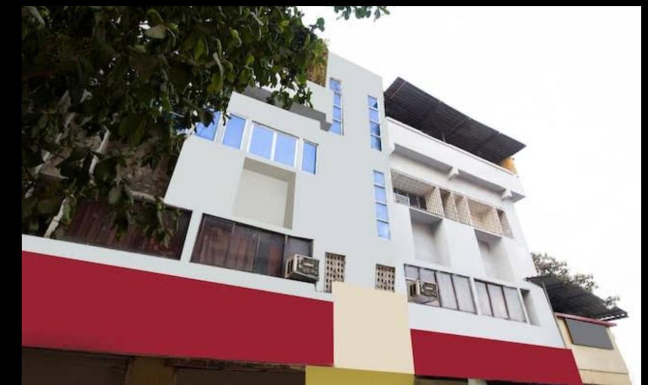 Hotel Swaraj Logde Panvel Eksteriør billede