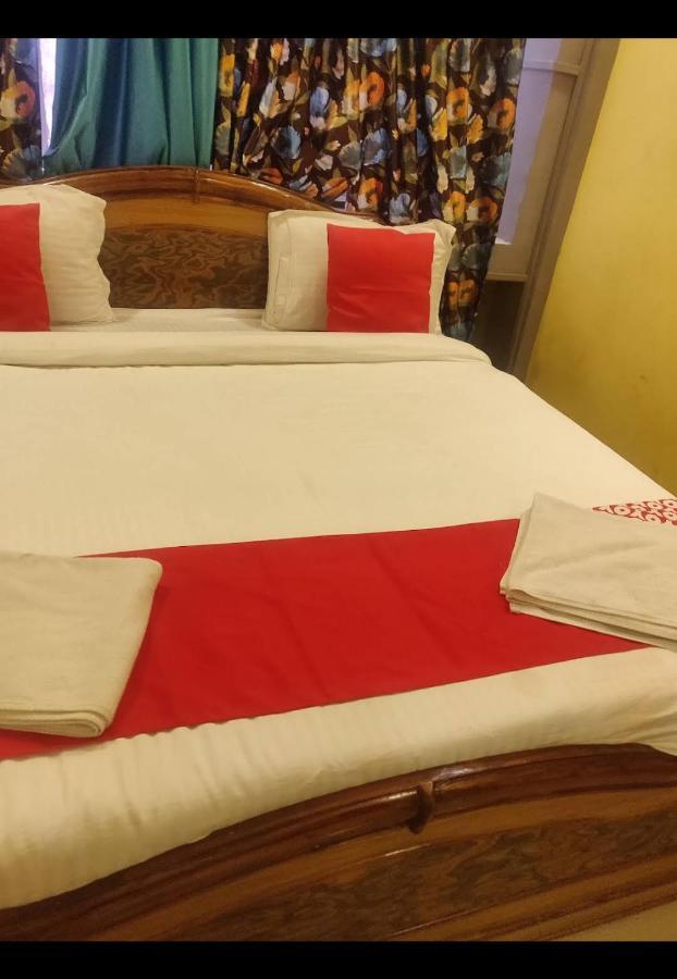 Hotel Swaraj Logde Panvel Eksteriør billede